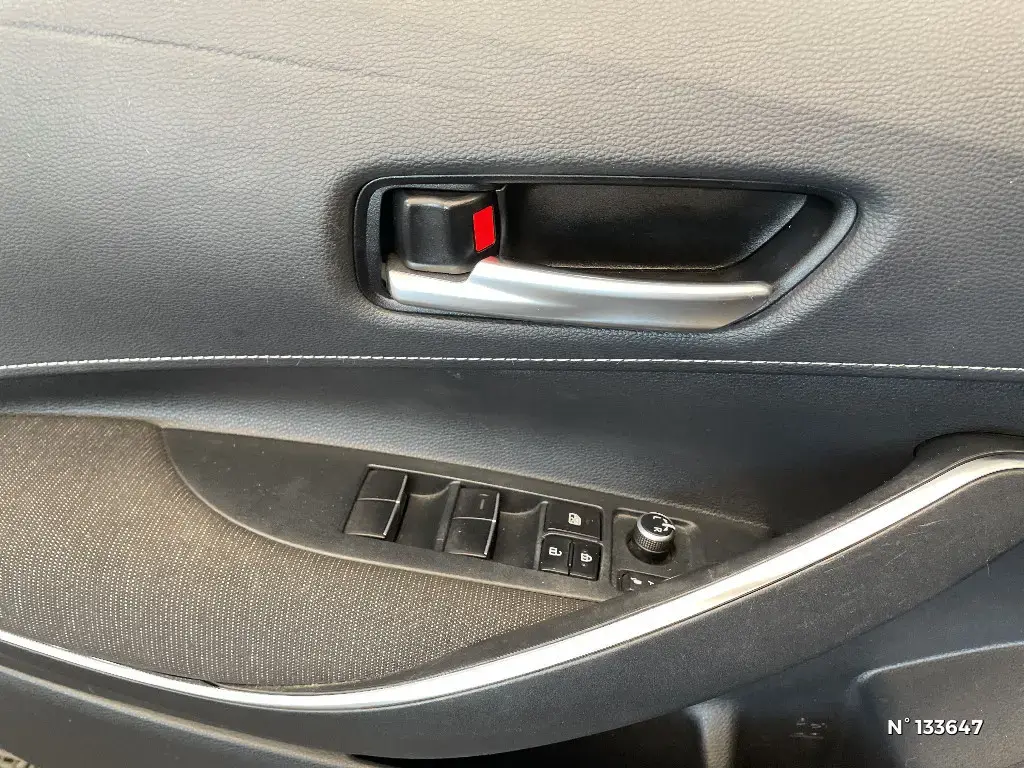 TOYOTA COROLLA TOURING SPT X - Miniature 17