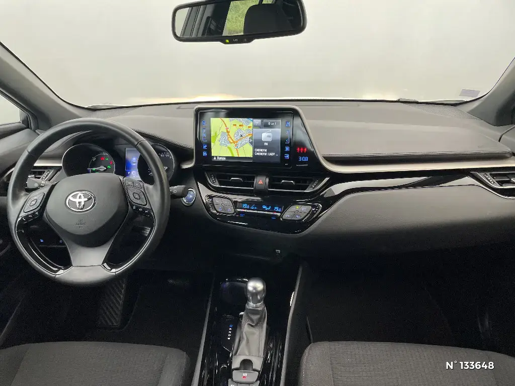 TOYOTA C-HR - Miniature 6