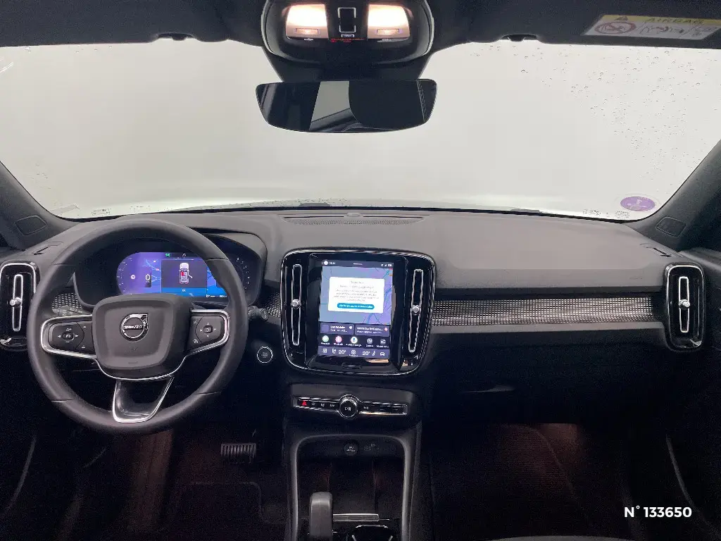 VOLVO XC40 - Miniature 6