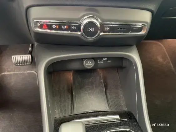 VOLVO XC40 - voiture d'occasion - Photo 32