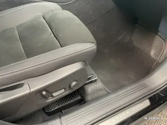 VOLVO XC40 - voiture d'occasion - Photo 26