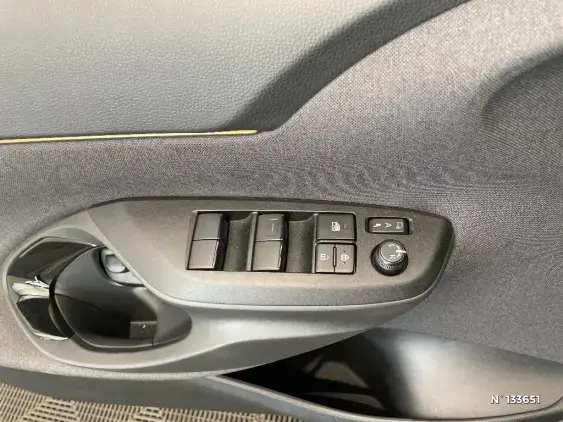 TOYOTA YARIS CROSS I - voiture d'occasion - Photo 31