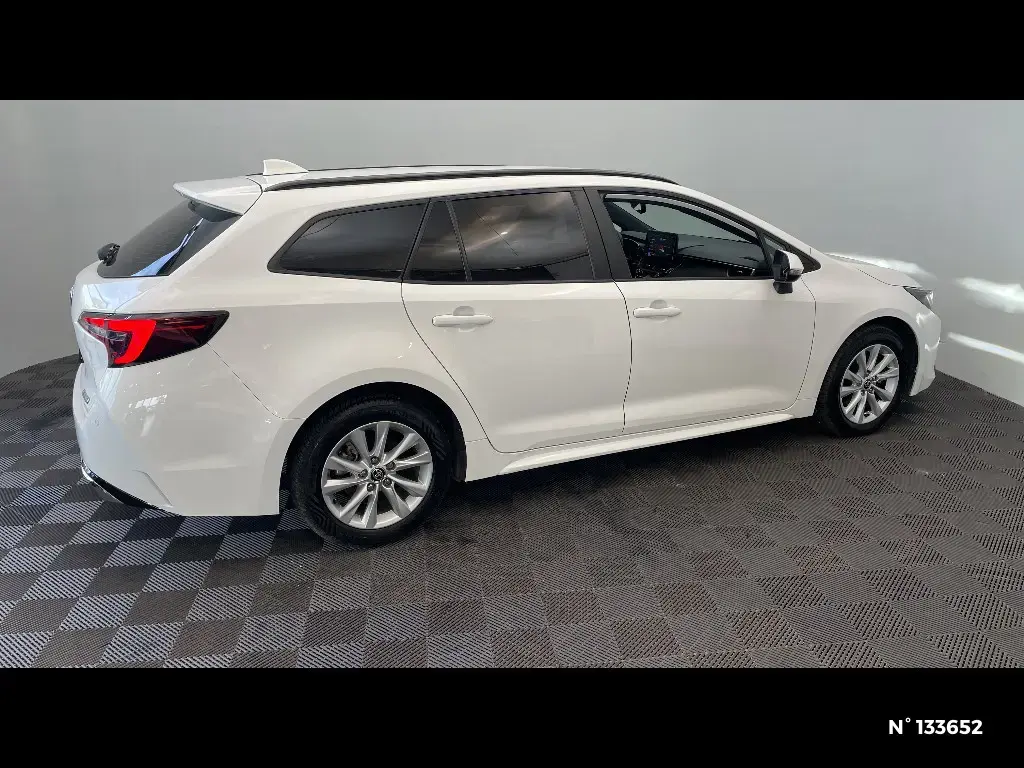 TOYOTA COROLLA XII - Miniature 3