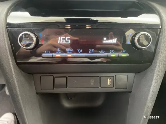 TOYOTA YARIS CROSS I - voiture d'occasion - Photo 38