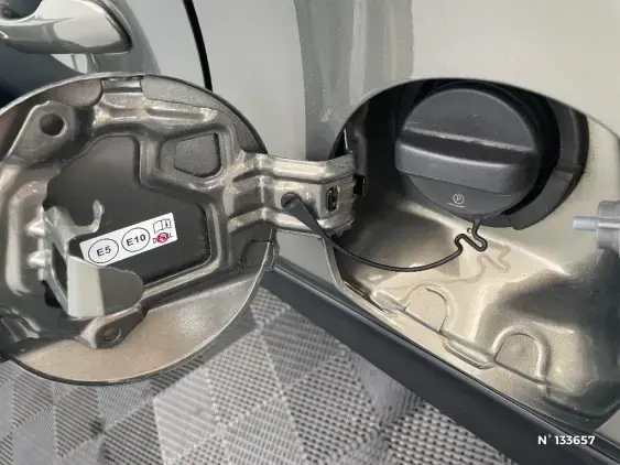 TOYOTA YARIS CROSS I - voiture d'occasion - Photo 30