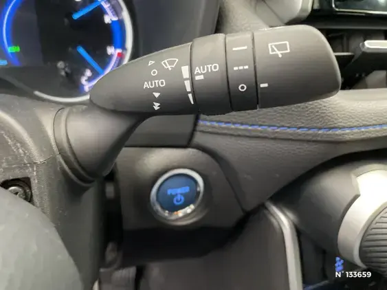 TOYOTA RAV4 V - voiture d'occasion - Photo 39