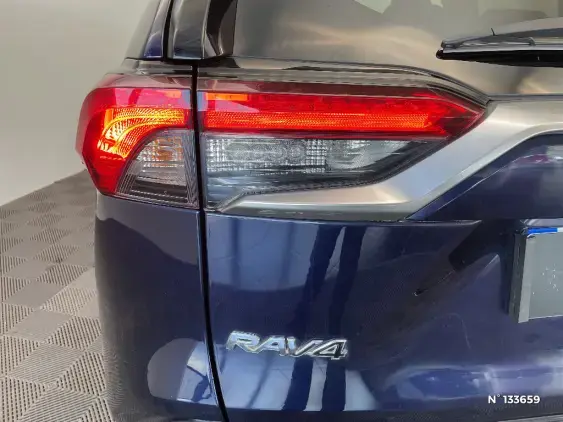 TOYOTA RAV4 V - voiture d'occasion - Photo 29