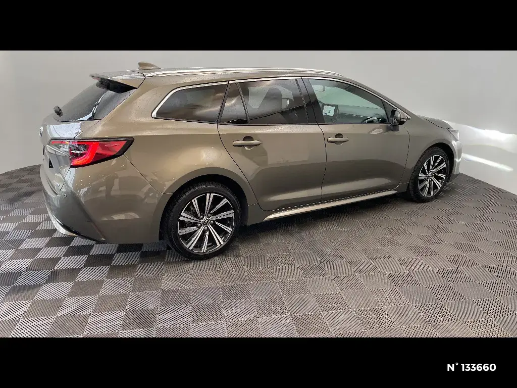 TOYOTA COROLLA XII - Miniature 3