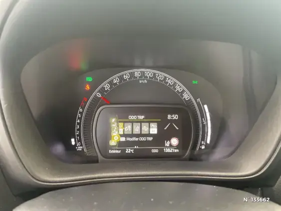 TOYOTA AYGO X - voiture d'occasion - Photo 12