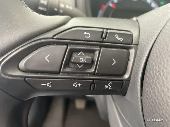 TOYOTA AYGO X - voiture d'occasion - Photo 37