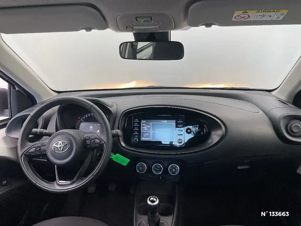 TOYOTA AYGO X - Miniature 6
