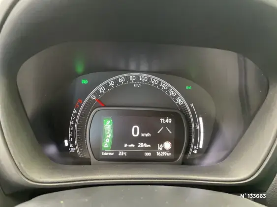 TOYOTA AYGO X - voiture d'occasion - Photo 12