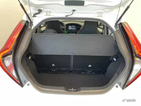TOYOTA AYGO X - voiture d'occasion - Photo 7
