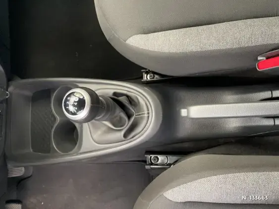 TOYOTA AYGO X - voiture d'occasion - Photo 41