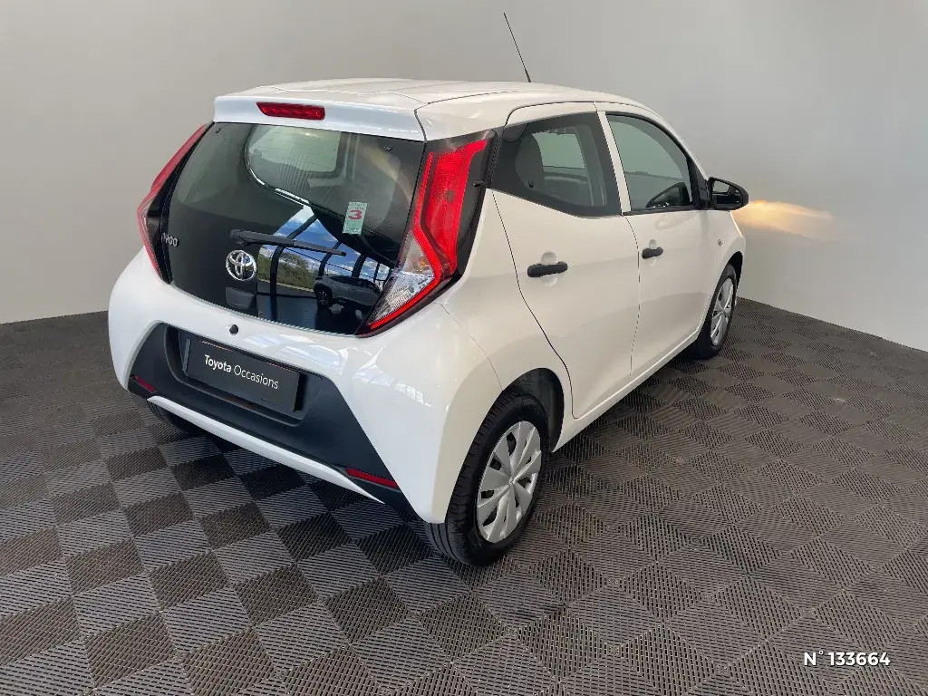 TOYOTA AYGO II - Miniature 2