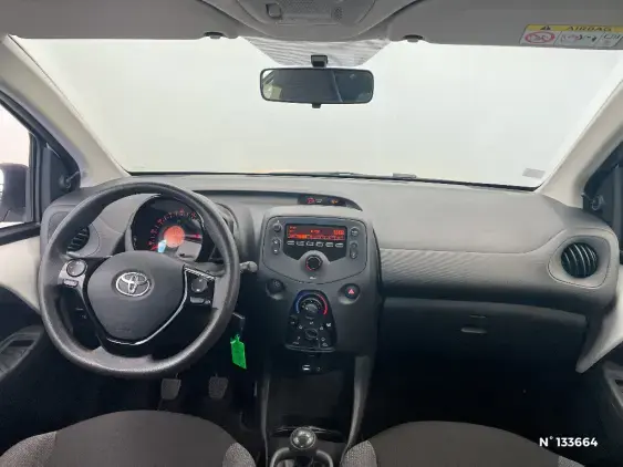 TOYOTA AYGO II - voiture d'occasion - Photo 9