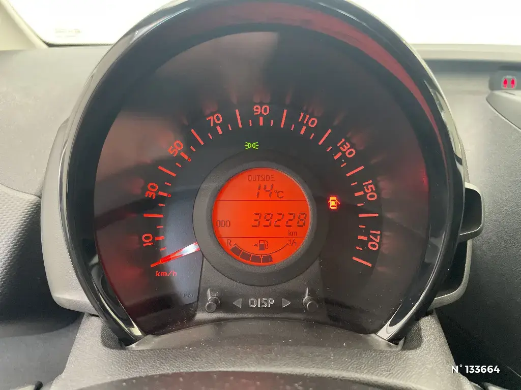 TOYOTA AYGO II - Miniature 8