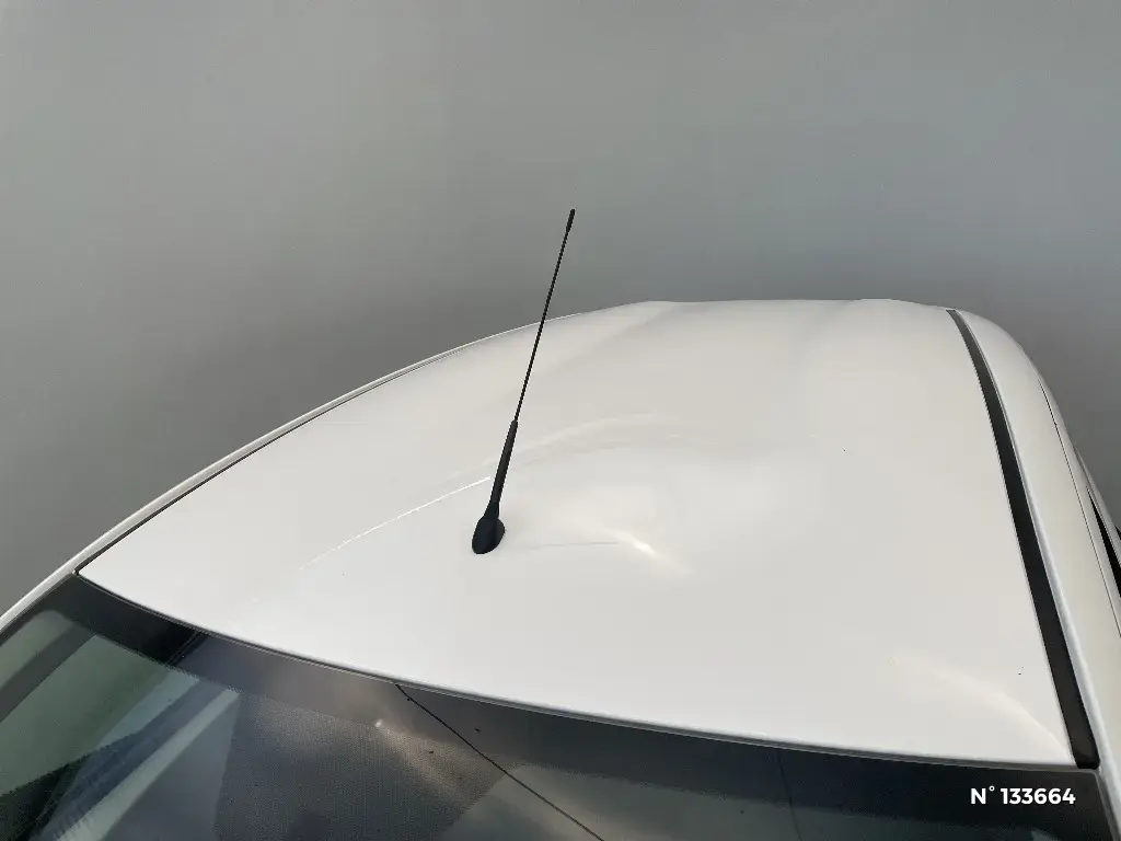 TOYOTA AYGO II - Miniature 23