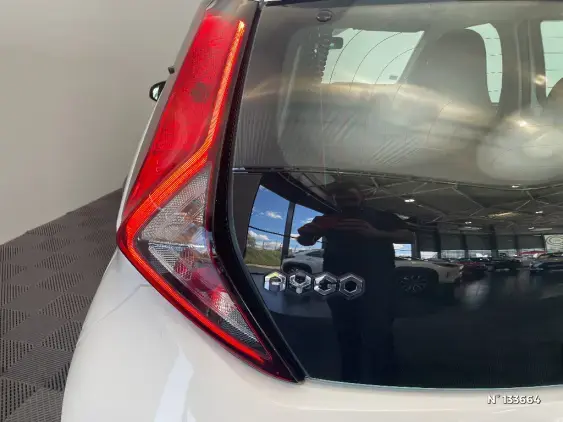 TOYOTA AYGO II - voiture d'occasion - Photo 28