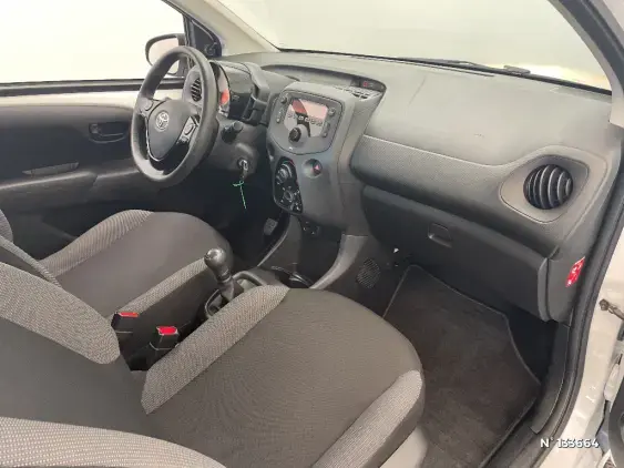 TOYOTA AYGO II - voiture d'occasion - Photo 10