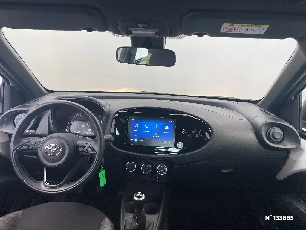 TOYOTA AYGO X - Miniature 6
