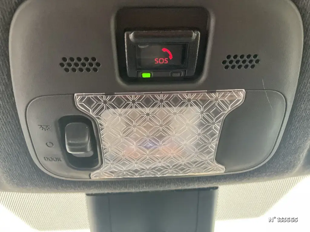 TOYOTA AYGO X - Miniature 22
