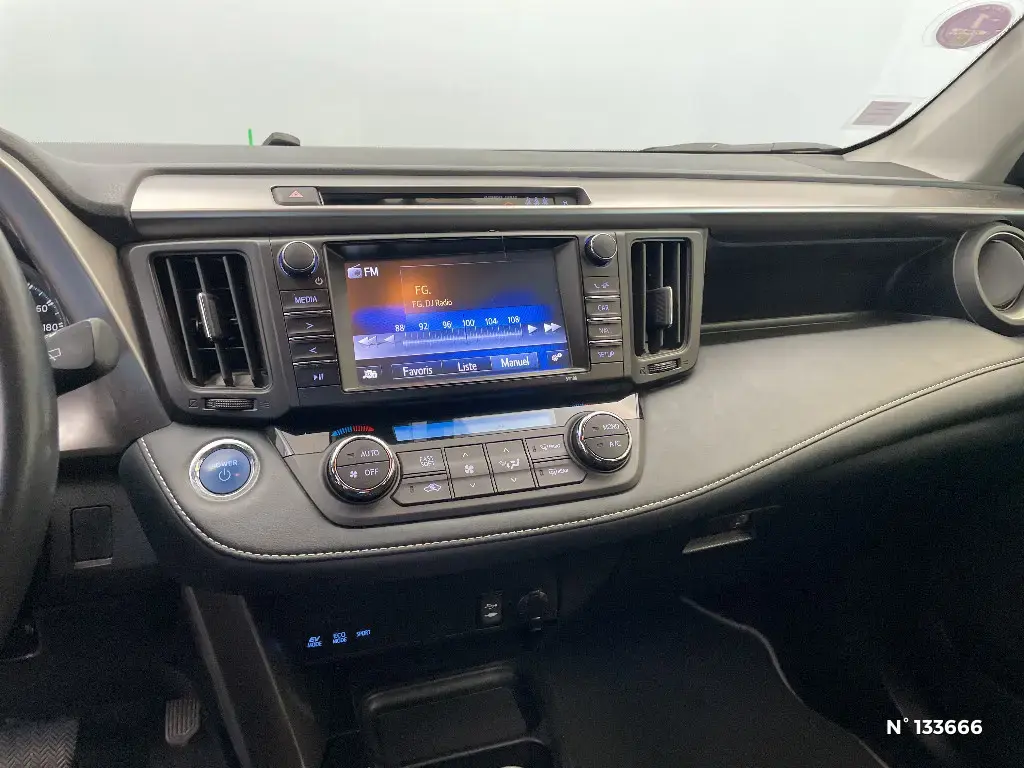 TOYOTA RAV4 IV - Miniature 7