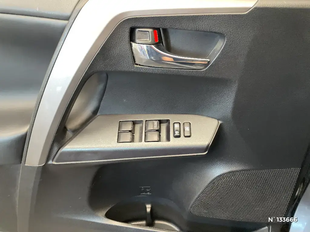 TOYOTA RAV4 IV - Miniature 17