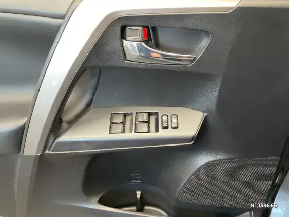TOYOTA RAV4 IV - voiture d'occasion - Photo 36