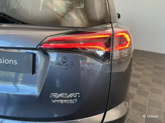 TOYOTA RAV4 IV - voiture d'occasion - Photo 30
