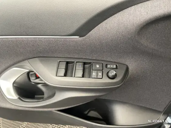 TOYOTA YARIS CROSS I - voiture d'occasion - Photo 31