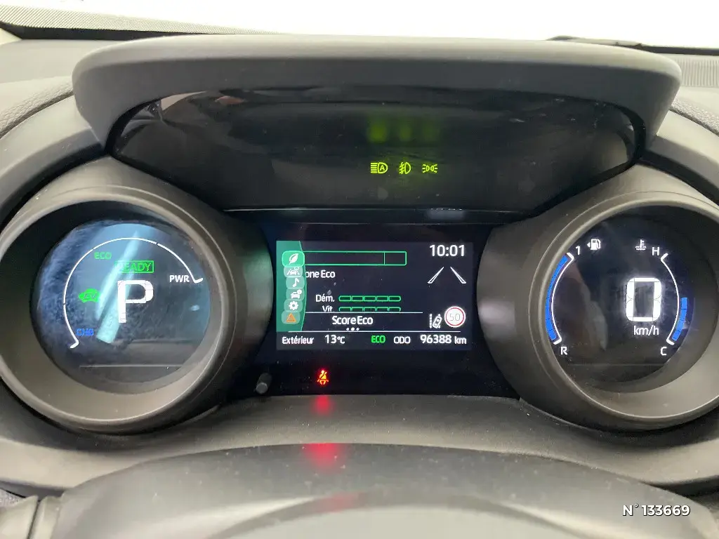 TOYOTA YARIS CROSS I - Miniature 8