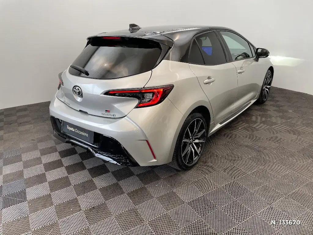 TOYOTA COROLLA XII - Miniature 2
