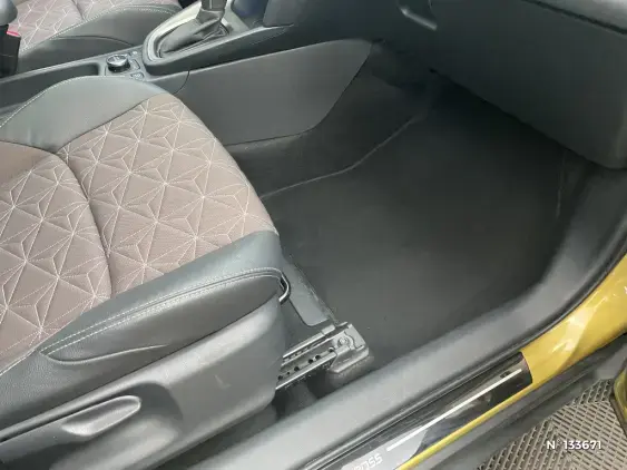 TOYOTA YARIS CROSS I - voiture d'occasion - Photo 26