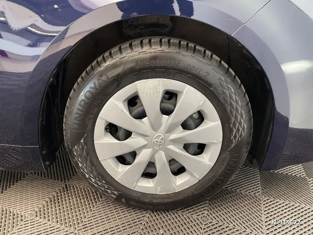TOYOTA COROLLA XII - Miniature 5