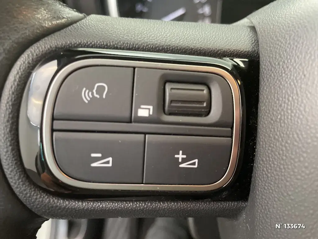CITROEN C3 AIRCROSS - Miniature 17
