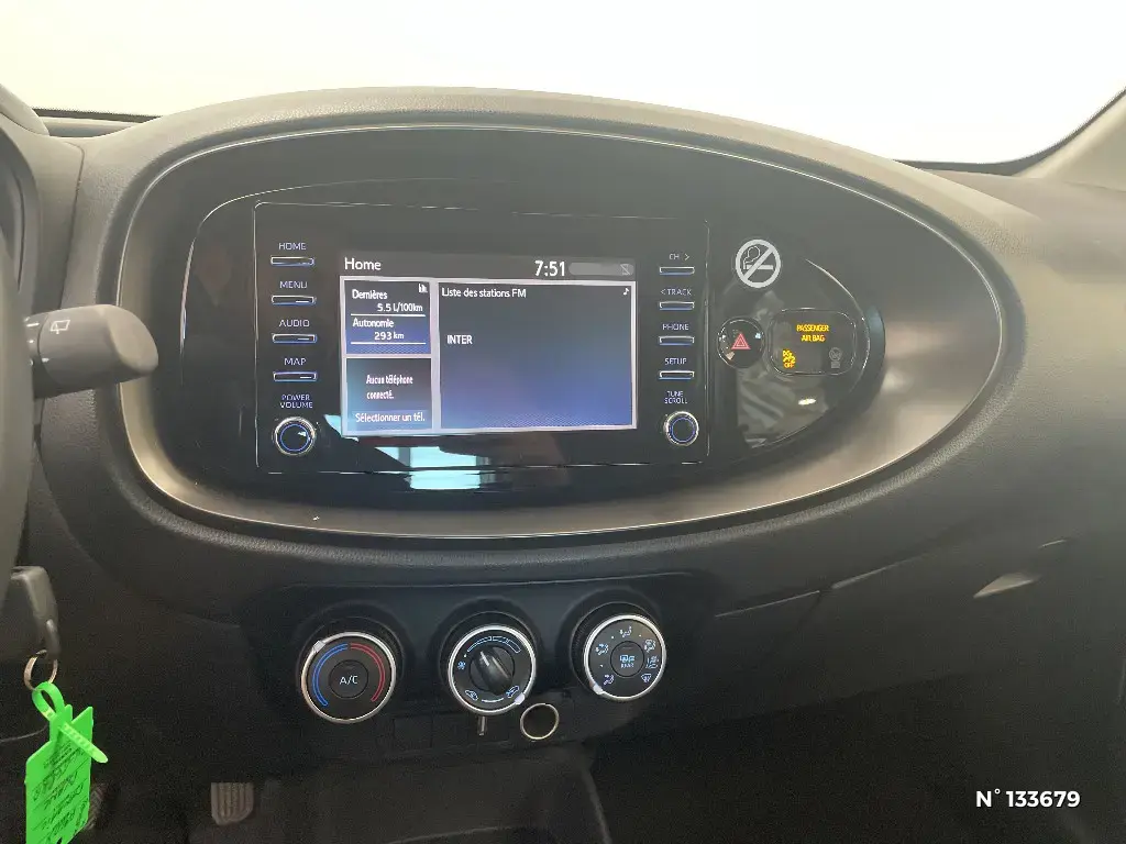 TOYOTA AYGO X - Miniature 7