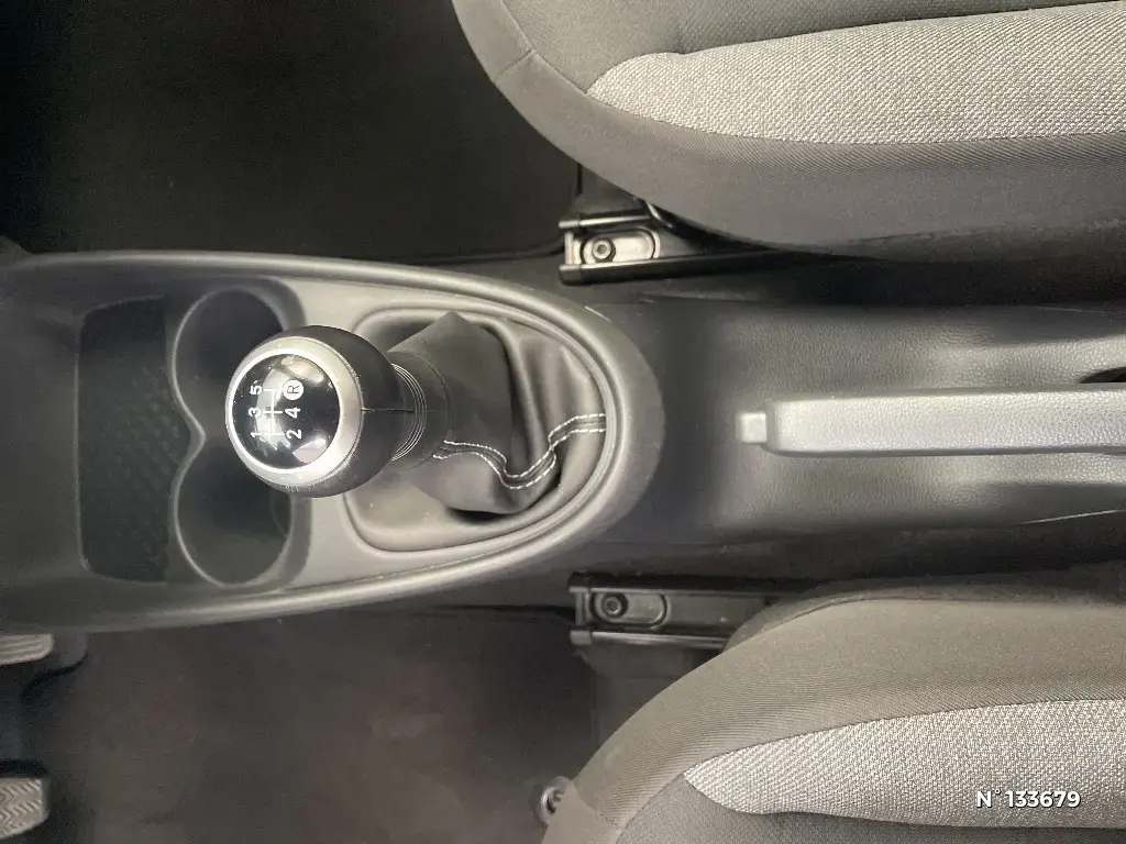 TOYOTA AYGO X - Miniature 22