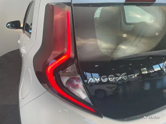 TOYOTA AYGO X - voiture d'occasion - Photo 29