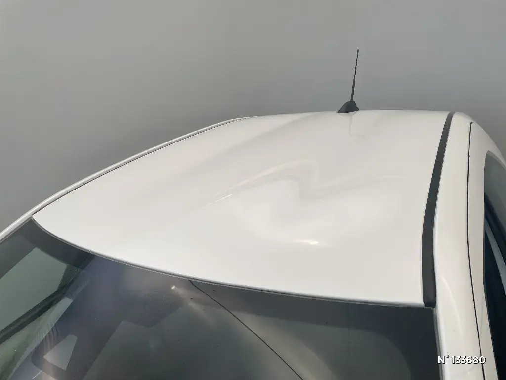 TOYOTA AYGO X - Miniature 23