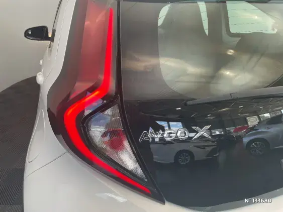 TOYOTA AYGO X - voiture d'occasion - Photo 28