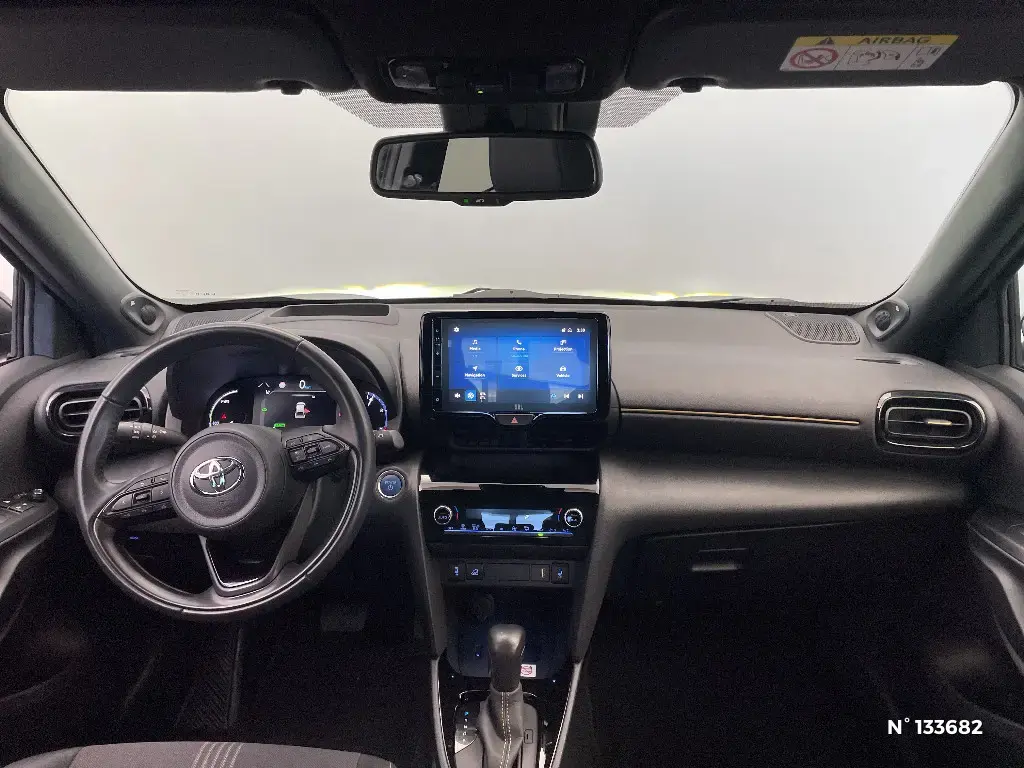 TOYOTA YARIS CROSS I - Miniature 6