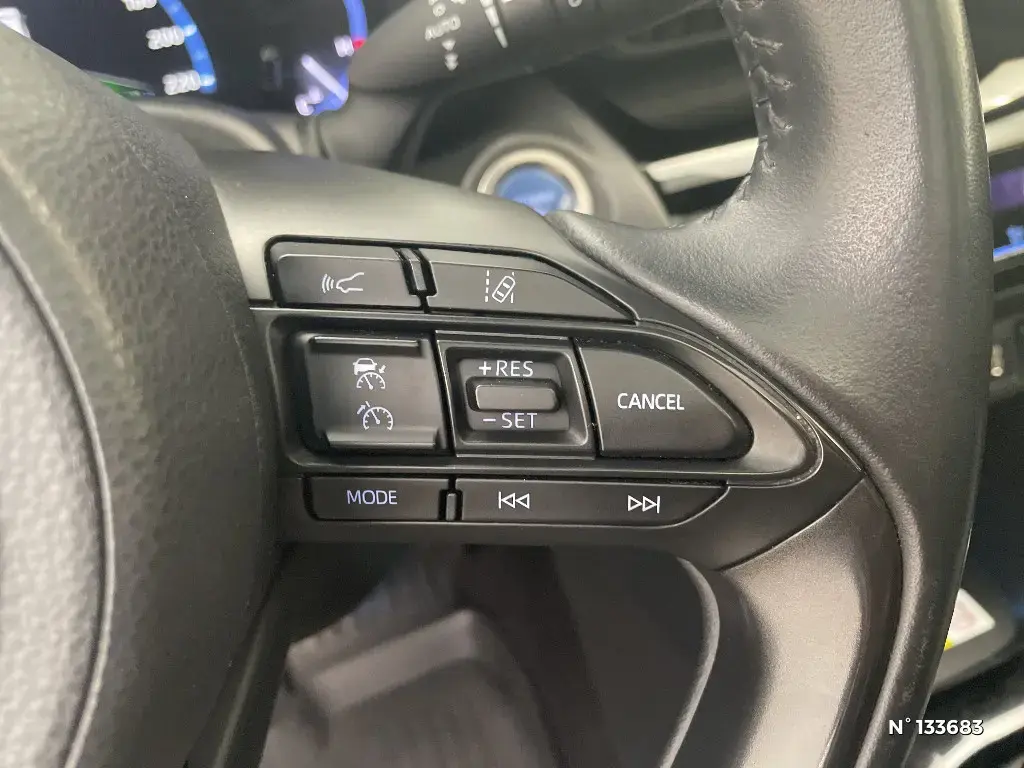 TOYOTA YARIS CROSS I - Miniature 19
