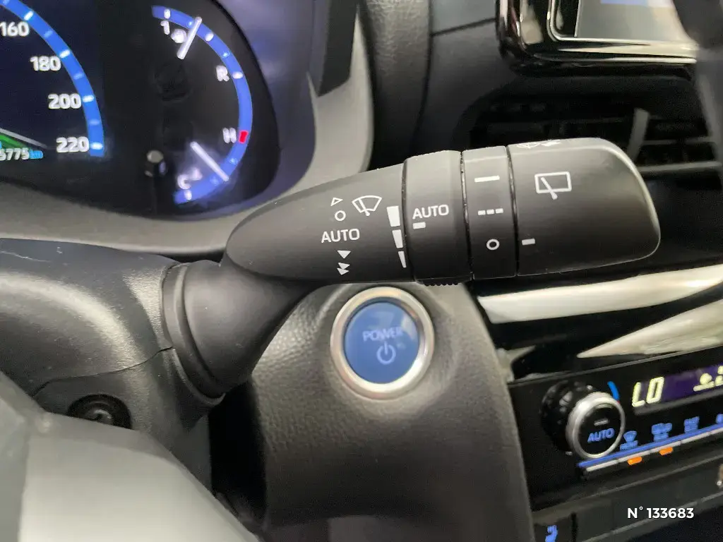 TOYOTA YARIS CROSS I - Miniature 20