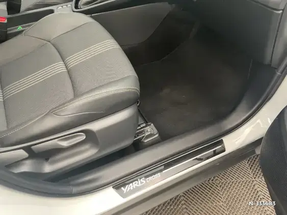 TOYOTA YARIS CROSS I - voiture d'occasion - Photo 26