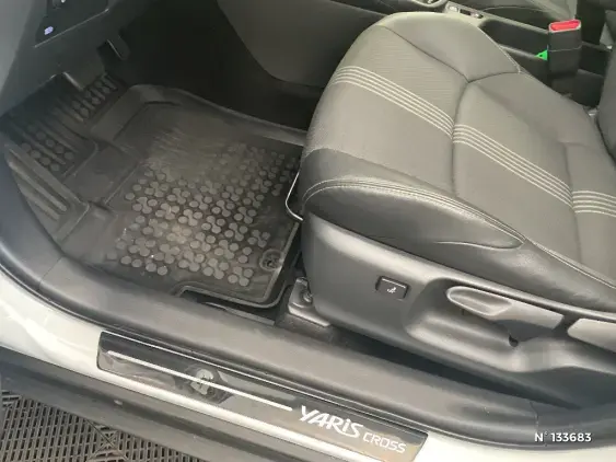 TOYOTA YARIS CROSS I - voiture d'occasion - Photo 28