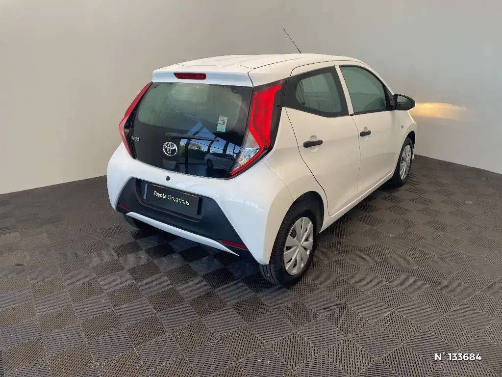 TOYOTA AYGO II - Miniature 2