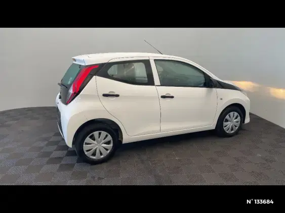 TOYOTA AYGO II - voiture d'occasion - Photo 5