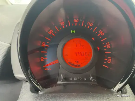 TOYOTA AYGO II - voiture d'occasion - Photo 12