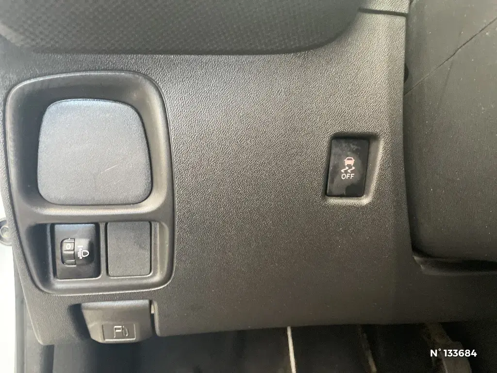 TOYOTA AYGO II - Miniature 10